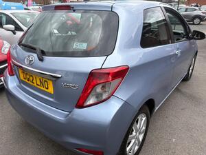 Toyota Yaris 1.0 VVT-i TR EURO 5 3dr