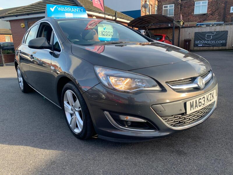 Vauxhall Astra 1.6 16V SRI EURO 5 5dr