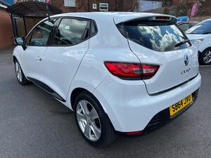 Renault Clio 1.2 16V Dynamique MediaNav EURO 5 5dr