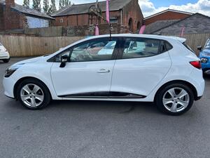 Renault Clio 1.2 16V Dynamique MediaNav EURO 5 5dr