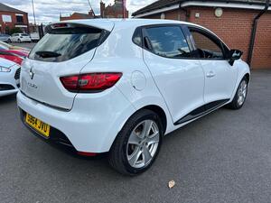 Renault Clio 1.2 16V Dynamique MediaNav EURO 5 5dr
