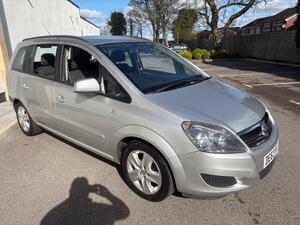 Vauxhall Zafira 1.6 16V Exclusiv EURO 5 5dr