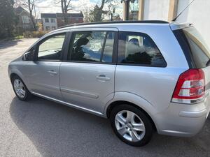 Vauxhall Zafira 1.6 16V Exclusiv EURO 5 5dr