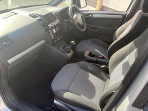Vauxhall Zafira 1.6 16V Exclusiv EURO 5 5dr