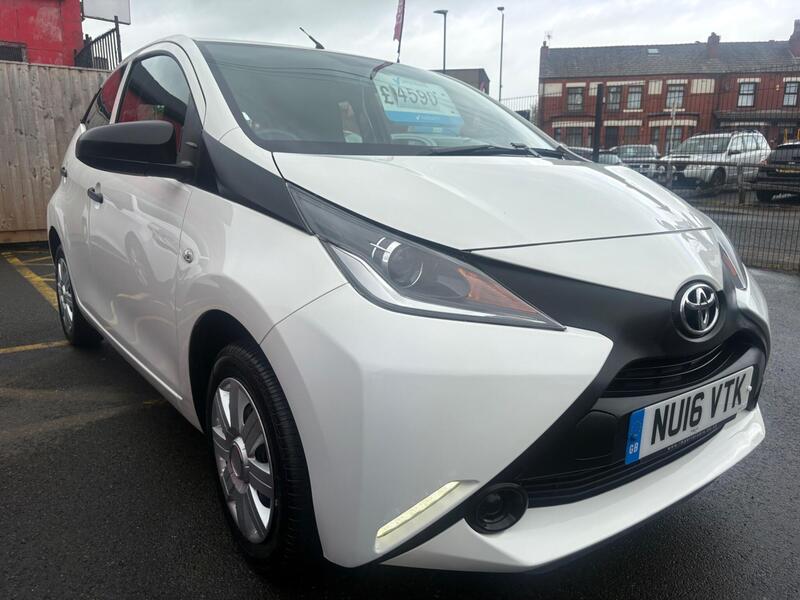 Toyota AYGO 1.0 VVT-i X EURO 5 5dr EURO 5