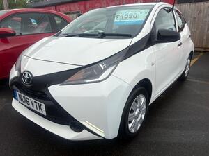 Toyota AYGO 1.0 VVT-i X EURO 5 5dr EURO 5