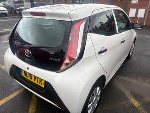Toyota AYGO 1.0 VVT-i X EURO 5 5dr EURO 5