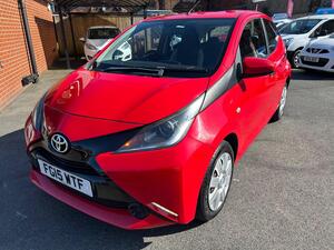 Toyota AYGO 1.0 VVT-i x-play EURO 5 5dr EURO 5