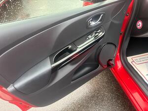 Renault Clio 0.9 TCE Dynamique S MediaNav EURO 5 (s/s) 5dr