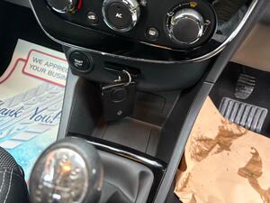 Renault Clio 1.2 16V Dynamique MediaNav EURO 5 5dr