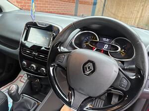 Renault Clio 1.2 16V Dynamique MediaNav EURO 5 5dr