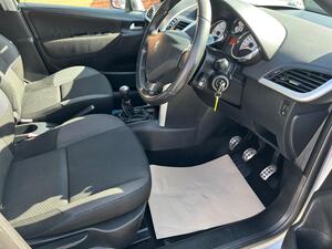 Peugeot 207 1.4 HDI Sportium EURO 5 5dr