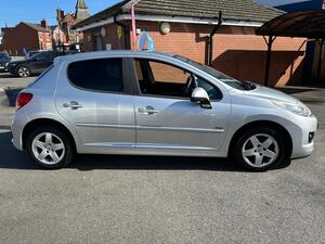 Peugeot 207 1.4 HDI Sportium EURO 5 5dr
