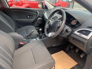 Renault Megane 1.6 16V Dynamique TomTom Euro 5 5dr
