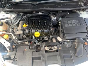 Renault Megane 1.6 16V Dynamique TomTom Euro 5 5dr