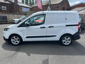 Ford Transit Courier 1.5 TDCI Trend L1 EURO 6 5dr