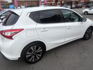 Nissan Pulsar 1.2 DIG-T N-Connecta EURO 6 (s/s) 5dr