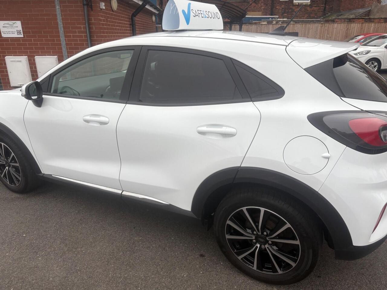 Ford Puma 1.0T EcoBoost MHEV Titanium EURO 6 (s/s) 5dr