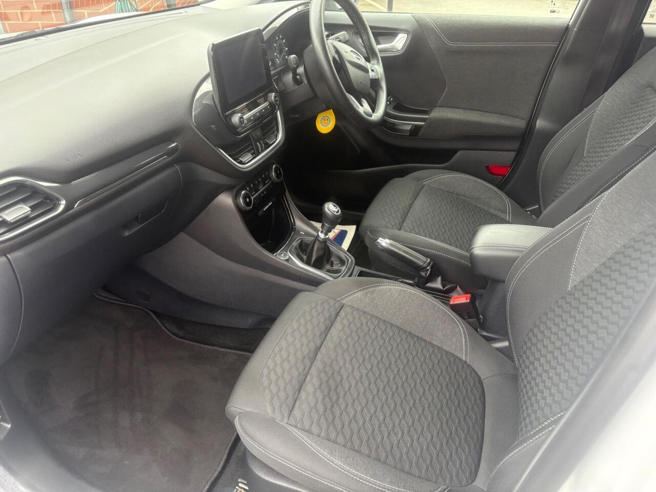 Ford Puma 1.0T EcoBoost MHEV Titanium EURO 6 (s/s) 5dr