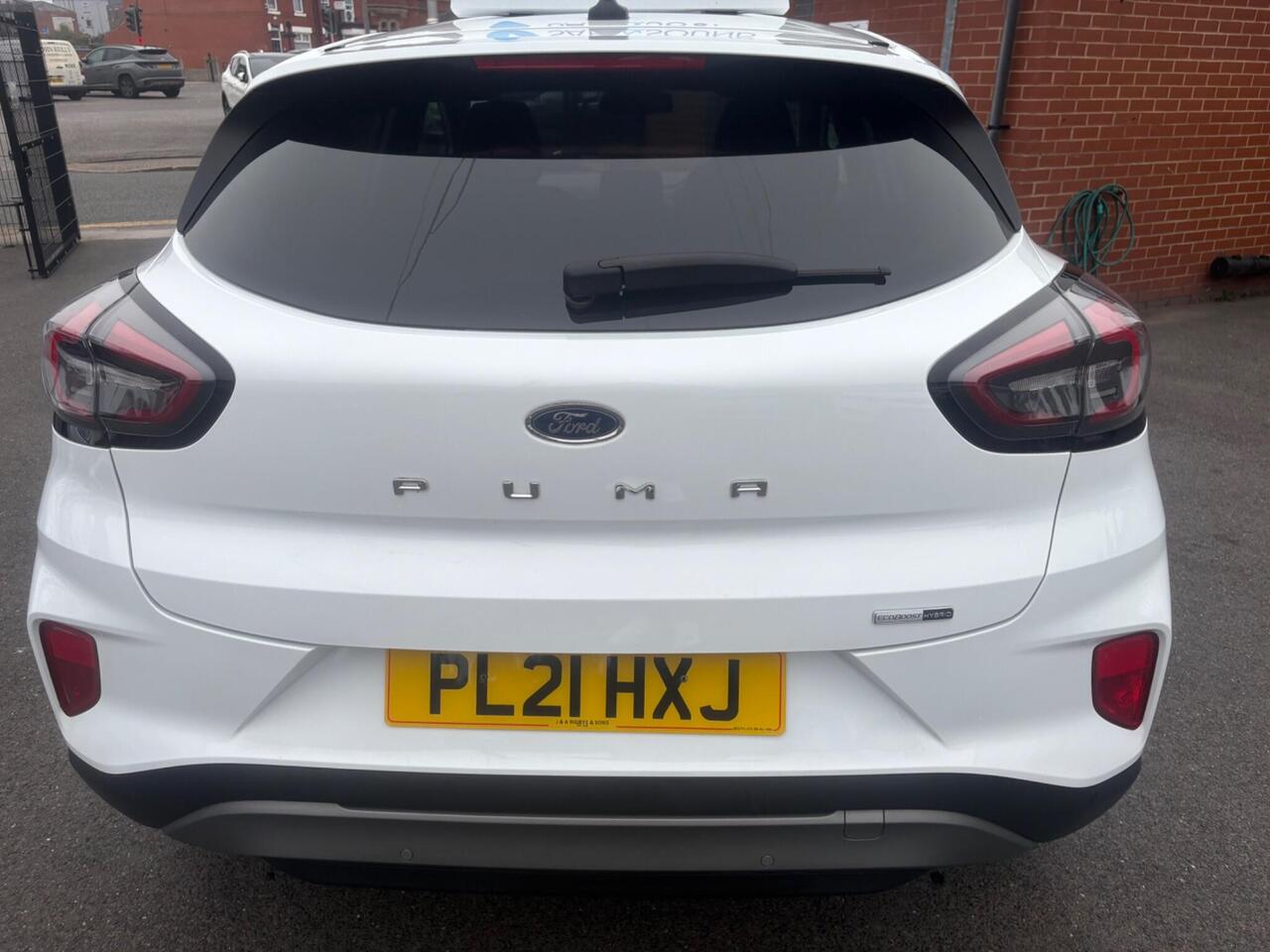 Ford Puma 1.0T EcoBoost MHEV Titanium EURO 6 (s/s) 5dr