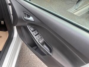 Ford Focus 1.6 TDCI Zetec S EURO 5 (s/s) 5dr