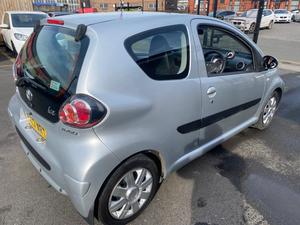 Toyota AYGO 1.0 VVT-i Ice Euro 5 3dr