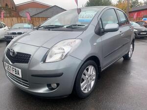Toyota Yaris 1.3 VVT-i TR 5dr