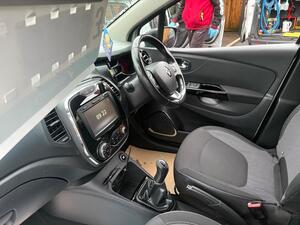 Renault Captur 1.5 DCI ENERGY Dynamique S NAV EURO 6 (s/s) 5dr