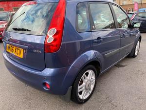 Ford Fiesta 1.4 Ghia 5dr