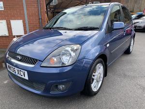 Ford Fiesta 1.4 Ghia 5dr