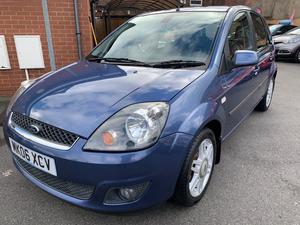 Ford Fiesta 1.4 Ghia 5dr