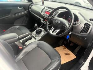 Kia Sportage 1.7 CRDI EcoDynamics 2 2WD EURO 5 (s/s) 5dr