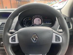 Renault Megane 1.6 16V Expression + Euro 5 3dr