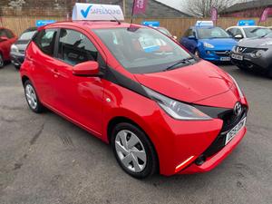 Toyota AYGO 1.0 VVT-i x-play Euro 5 5dr Euro 5