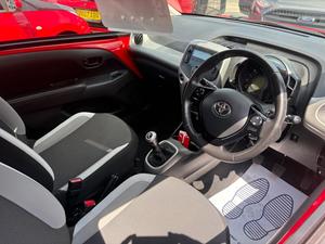 Toyota AYGO 1.0 VVT-i x-play Euro 5 3dr Euro 5