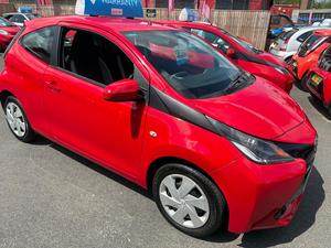 Toyota AYGO 1.0 VVT-i x-play Euro 5 3dr Euro 5