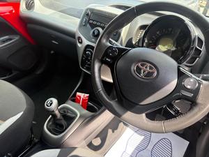 Toyota AYGO 1.0 VVT-i x-play Euro 5 3dr Euro 5