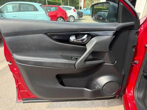 Nissan Qashqai 1.5 DCI N-Vision SUV 5dr Diesel Manual 2WD EURO 6 (s/s) (110 PS)