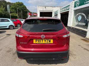 Nissan Qashqai 1.5 DCI N-Vision SUV 5dr Diesel Manual 2WD EURO 6 (s/s) (110 PS)