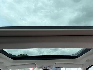Jaguar XJ 3.0D V6 Premium Luxury Saloon 4dr Diesel AUTO EURO 5 (s/s) (275 PS)
