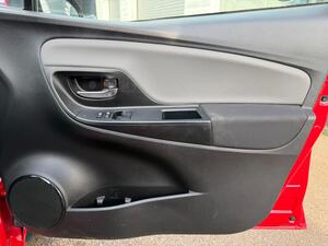 Toyota Yaris 1.5 VVT-i ICON TECH Hatchback 5dr Petrol Manual EURO 6 (111 PS)