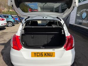 Suzuki Swift 1.2 Dualjet SZ4 Hatchback 5dr Petrol Manual EURO 5 (s/s) (90 PS)