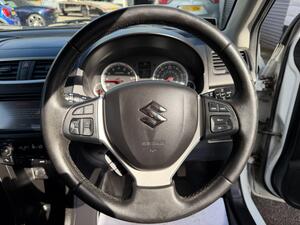 Suzuki Swift 1.2 Dualjet SZ4 Hatchback 5dr Petrol Manual EURO 5 (s/s) (90 PS)
