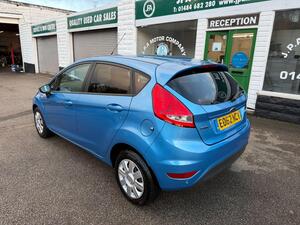 Ford Fiesta 1.6 TDCI ECOnetic DPF EDGE Hatchback 5dr Diesel Manual (87 g/km, 94 BHP)