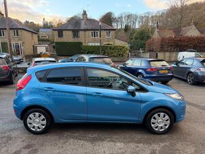 Ford Fiesta 1.6 TDCI ECOnetic DPF EDGE Hatchback 5dr Diesel Manual (87 g/km, 94 BHP)