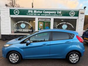 Ford Fiesta 1.6 TDCI ECOnetic DPF EDGE Hatchback 5dr Diesel Manual (87 g/km, 94 BHP)