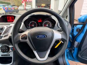 Ford Fiesta 1.6 TDCI ECOnetic DPF EDGE Hatchback 5dr Diesel Manual (87 g/km, 94 BHP)