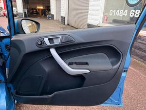 Ford Fiesta 1.6 TDCI ECOnetic DPF EDGE Hatchback 5dr Diesel Manual (87 g/km, 94 BHP)