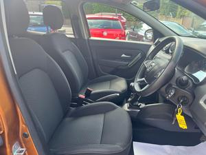 Dacia Duster 1.6 SCe Comfort Euro 6 (s/s) 5dr