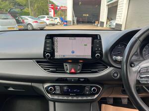 Hyundai i30 1.4 T-GDi Blue Drive Premium Euro 6 (s/s) 5dr